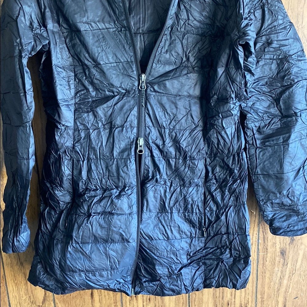 Eddie Bauer Women's Black Puffer Coat - Picture 4 of 4